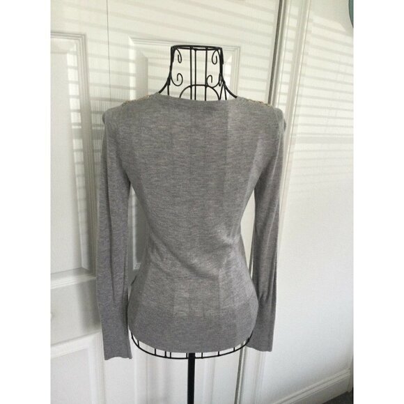 H&M Women’s Wool Blend Sweater Top Heather Gray W/Button Accents Sz XS - Picture 2 of 9